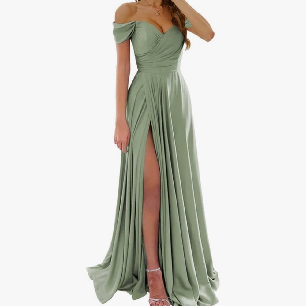 Elegant Green Off-Shoulder Evening Gown M fits large